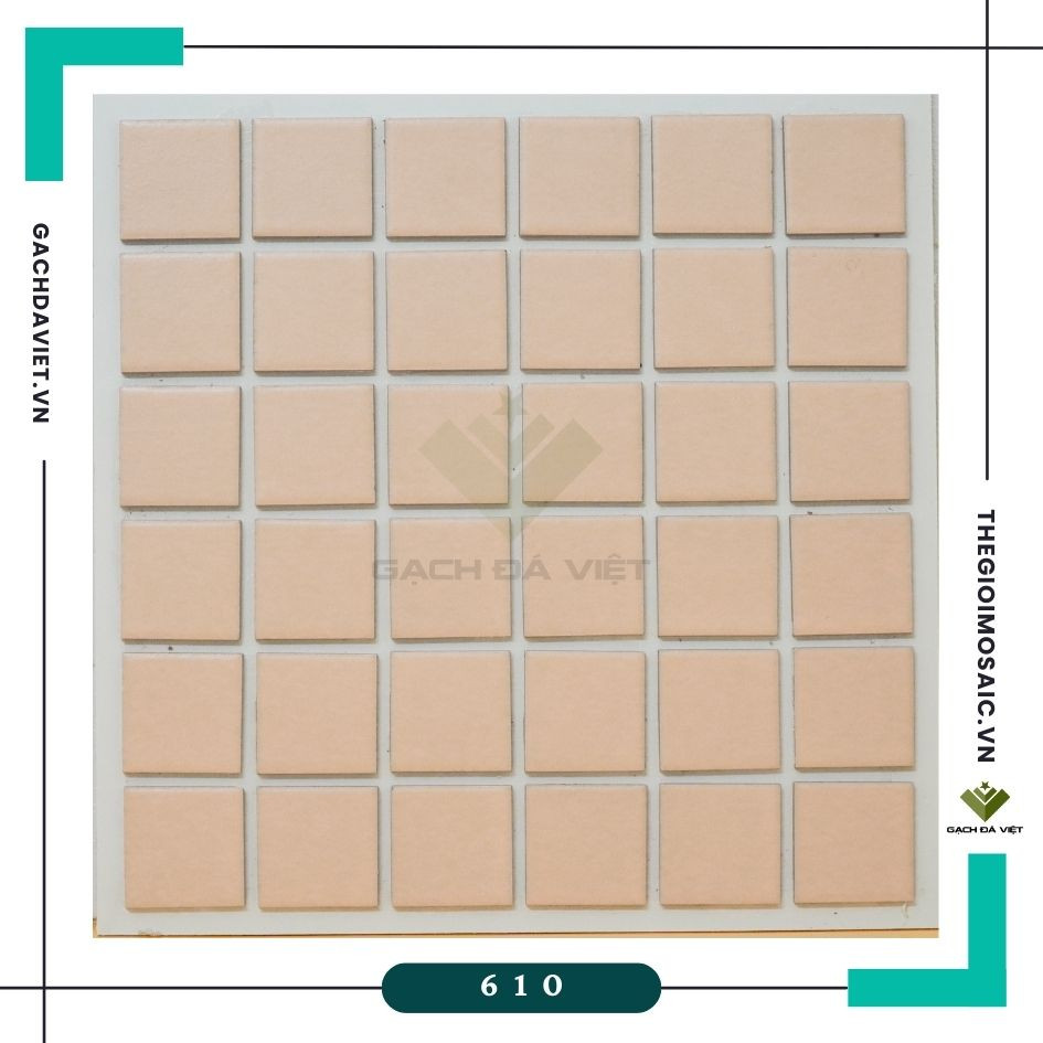 Gạch thẻ ốp tường 45x45mm men trơn 610