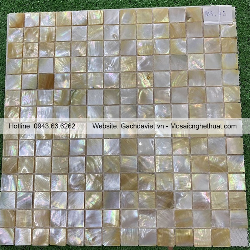 Gạch mosaic xà cừ màu vàng đậm VMSXCV-008
